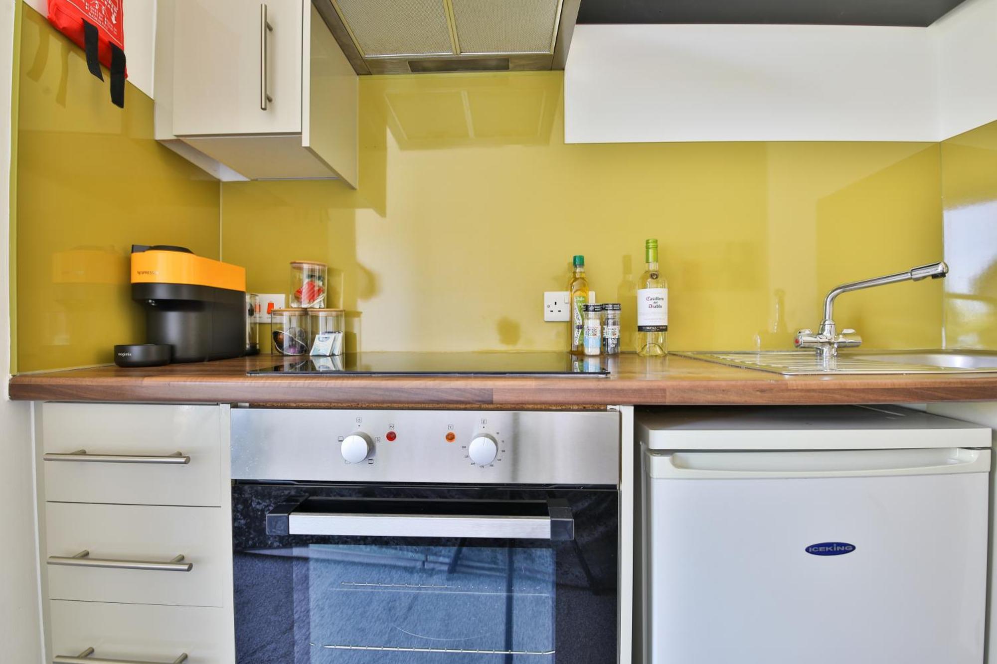 Princess Lofts City Centre Studios With Nespresso Coffee Machines & New Fast Wifi By Stayright スウォンジー エクステリア 写真