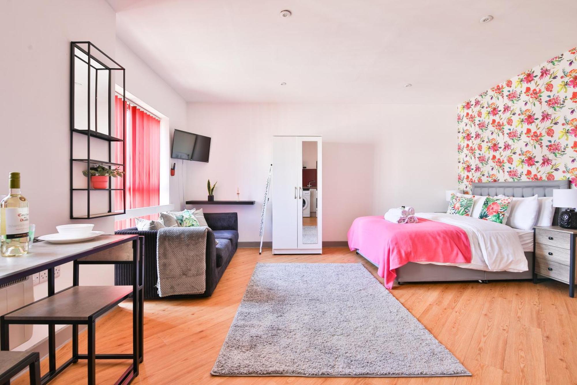 Princess Lofts City Centre Studios With Nespresso Coffee Machines & New Fast Wifi By Stayright スウォンジー エクステリア 写真